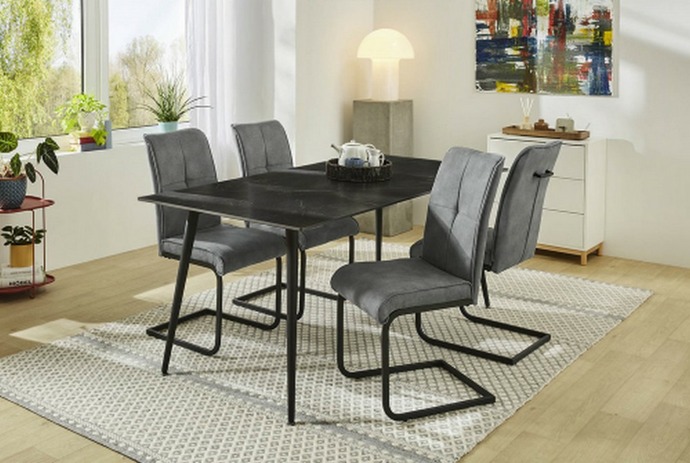 Chrisse Tisch